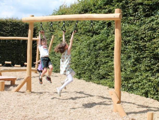 parcours zoo - anneaux suspendus girafe en robinier - 4/15 ans