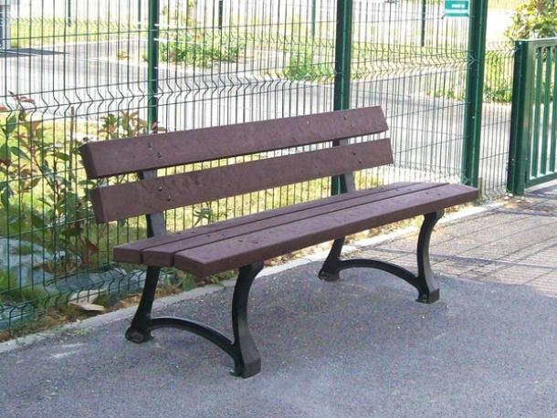 banc city en plastique recycle