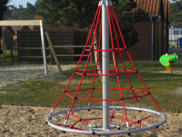 pyramide aster sur poteau central tournante- 3/15 ans