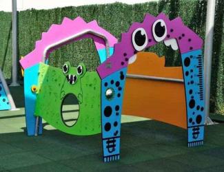 cabane d'eveil "petits monstres" pmr -  1/10 ans