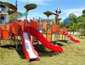 structure "la jungle" - acier - 3 ans et +