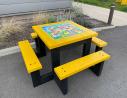 TABLE PIM POM JEUX COLOR PRIMAIRE EN PLASTIQUE RECYCLE