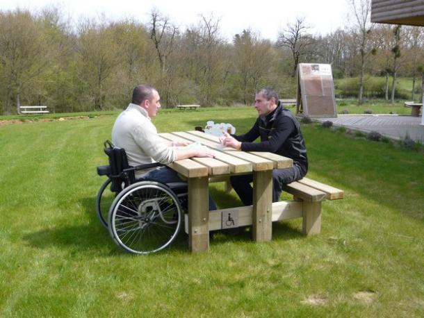 table acces facile pmr