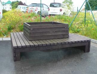 banc tour arbre emergence avec dossier en plastique recycle - primaire