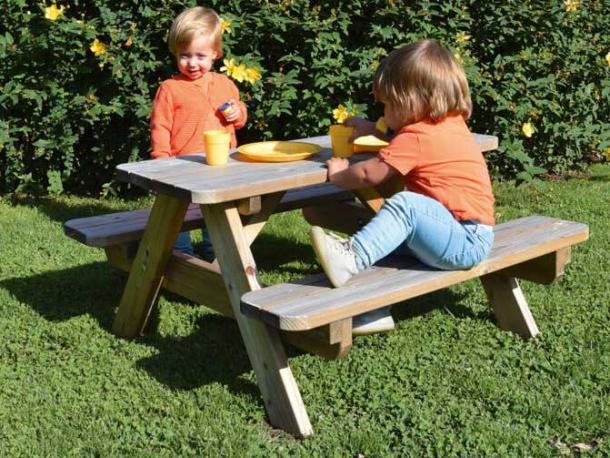 table pique nique pepito en pin / 1 a 2.5 ans creche