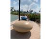 BANC GALET ROND EN BETON CONFETTI - PRIMAIRE