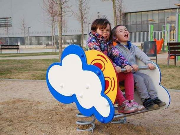 jeu sur ressort nuage - 2/3 places - 3/12 ans
